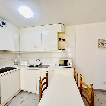 Roc Mar 2 5c - Apartamento Cerca Del Centro Y De La Playa - Terraza Con Vistas Al Mar Y Al Puerto *