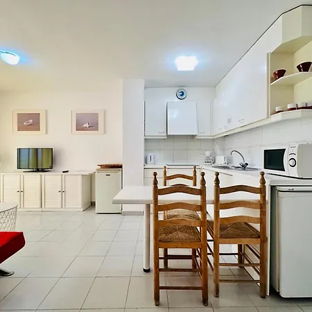 Roc Mar 2 5c - Apartamento Cerca Del Centro Y De La Playa - Terraza Con Vistas Al Mar Y Al Puerto * Roses